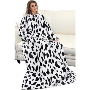 Cow Print Wearable Blanket with Sleeves and Pocket, Cozy Soft Fleece Mink Plush